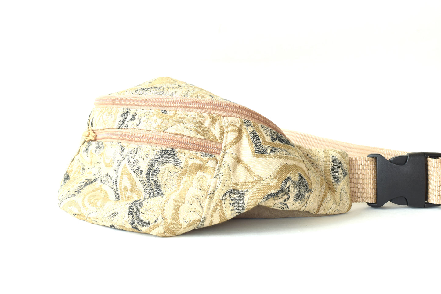 Foxtail Negra Fanny Pack