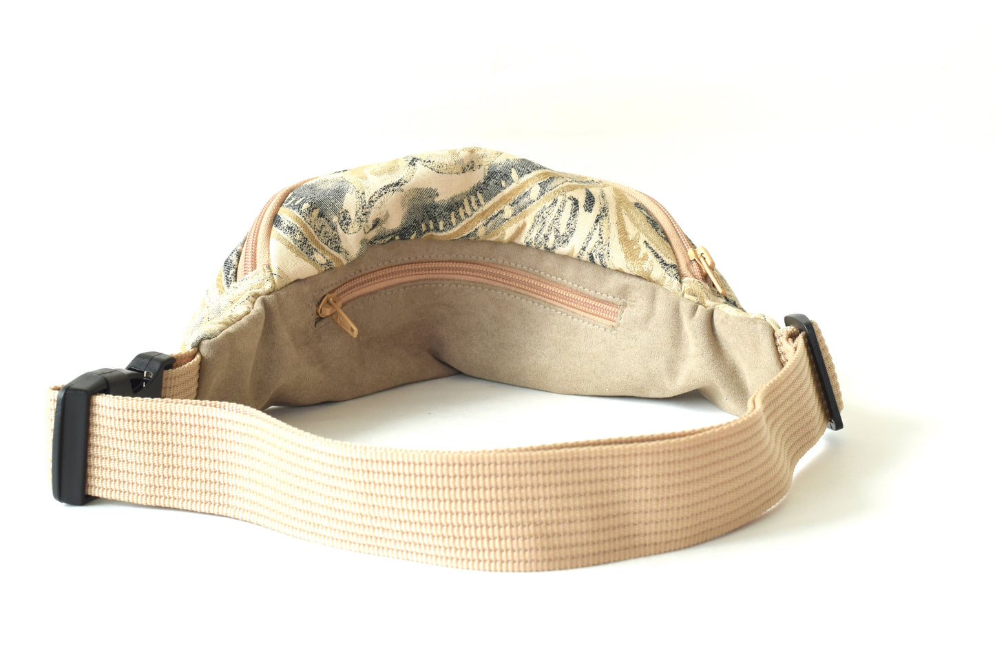 Foxtail Negra Fanny Pack