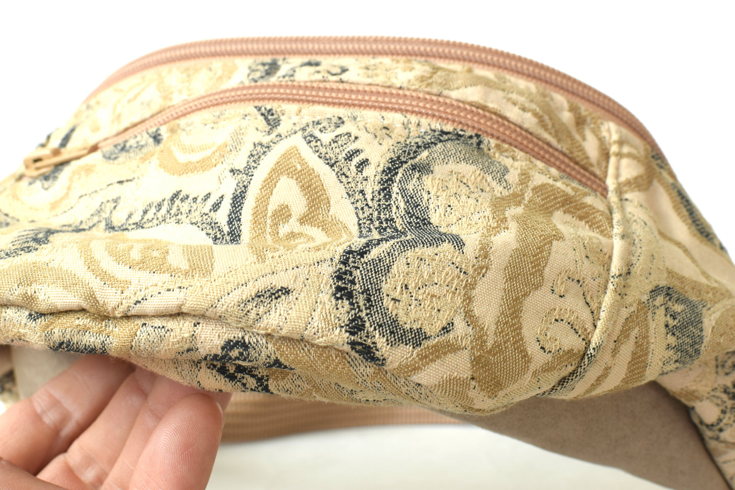 Foxtail Negra Fanny Pack