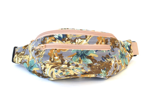 Yaguchiroy Fanny Pack