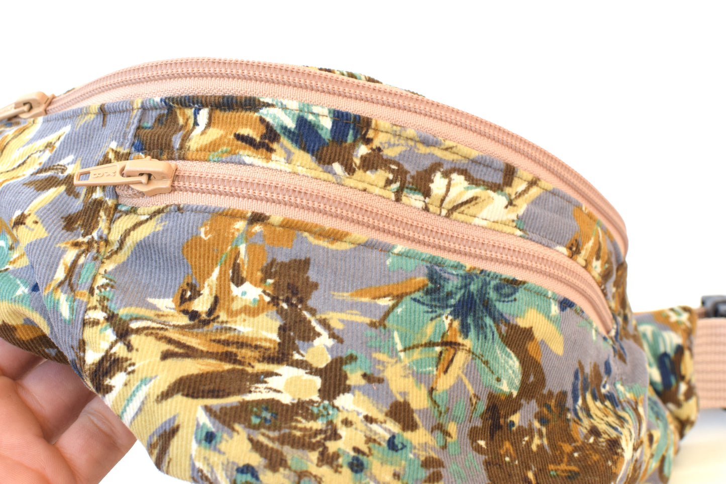 Yaguchiroy Fanny Pack