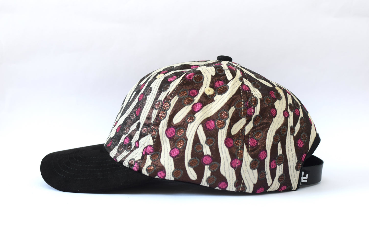 Vasto Six Panel Hat
