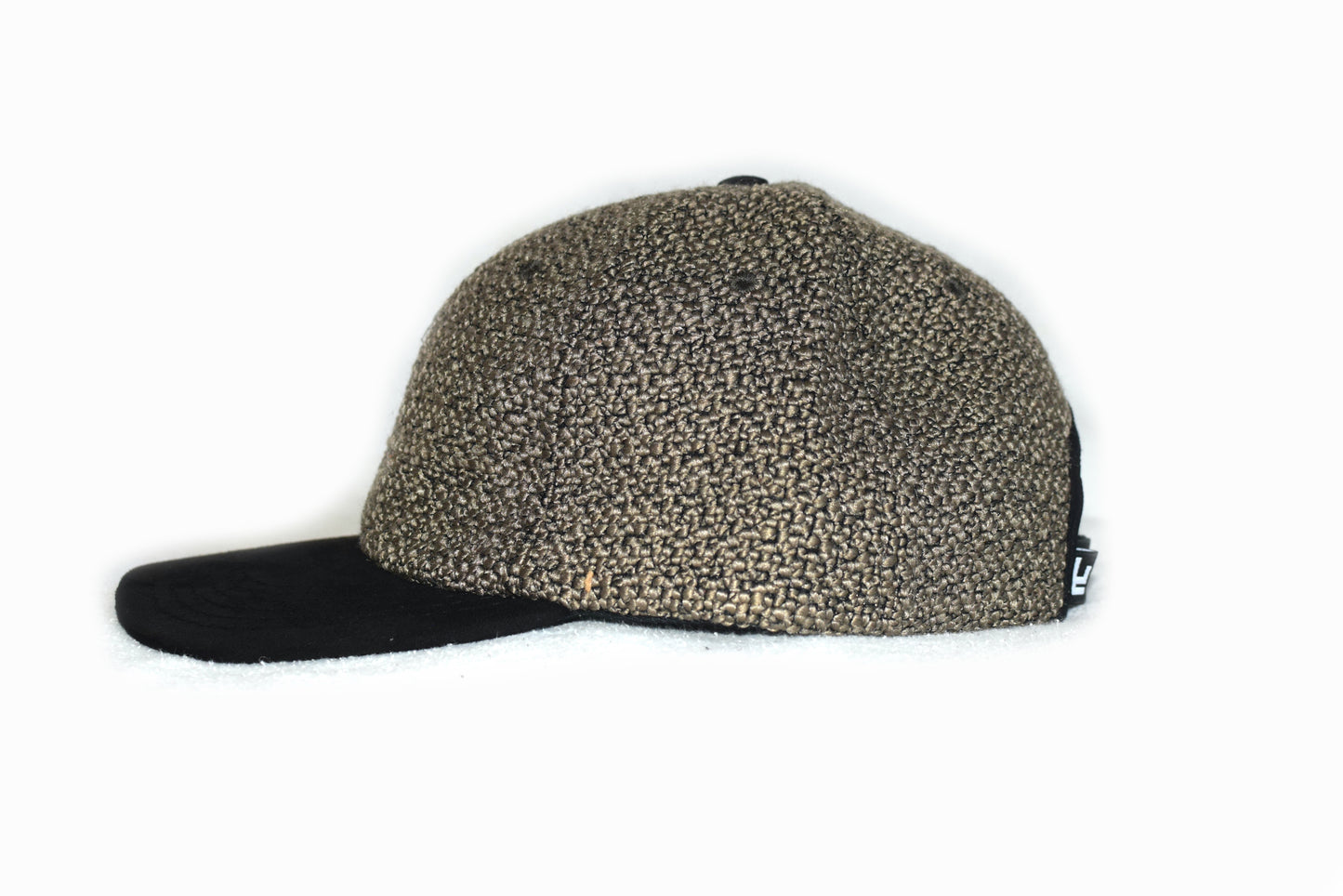 Gris Gruesa Six Panel Hat